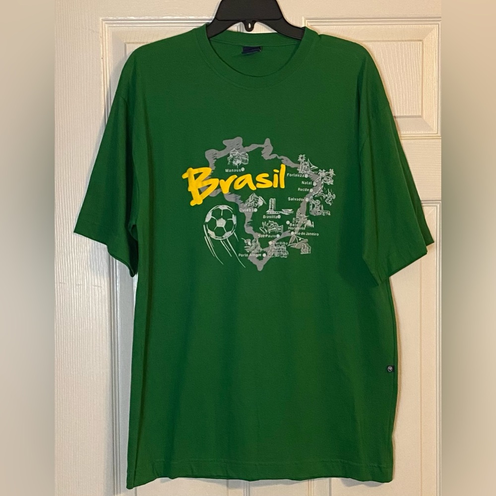 ⚽️Pierim Brasil Men’s Green Soccer Cities Map T-Shirt. Size Large.⚽️